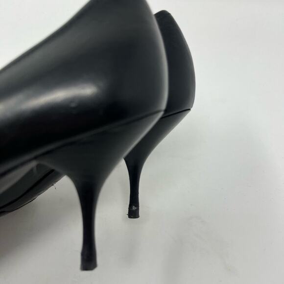 Prada Triangle Logo Black Leather Pumps Pointed TOE Kitten Heel size 38 EU 8 US - Picture 6 of 7